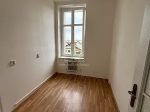 Prodej bytu 3+kk, Plzeň, Lobezská, 61 m2