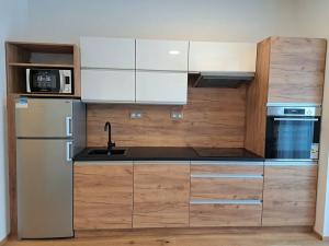 Pronájem bytu 1+kk, Praha - Košíře, Lerausova, 35 m2