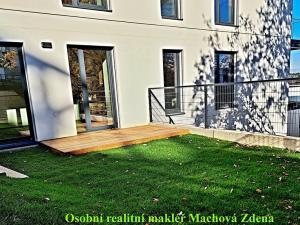 Pronájem bytu 1+kk, Praha - Košíře, Lerausova, 35 m2