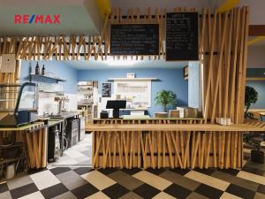 Pronájem restaurace, Praha - Smíchov, Křížová, 236 m2