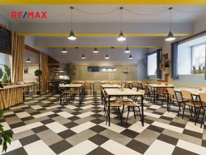 Pronájem restaurace, Praha - Smíchov, Křížová, 236 m2