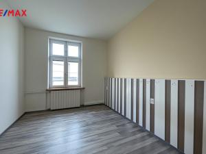 Pronájem bytu 2+1, Opava - Předměstí, Komenského, 70 m2