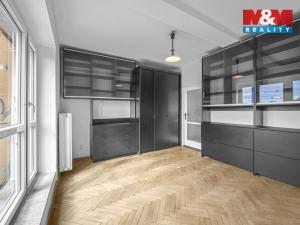 Prodej bytu 2+1, Praha - Vysočany, Pod strojírnami, 77 m2
