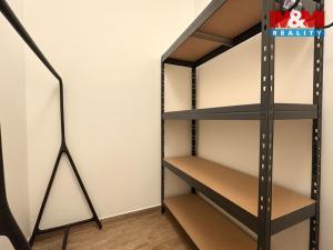 Pronájem bytu 3+1, Praha - Prosek, Zárybská, 60 m2