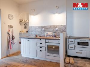 Prodej rodinného domu, Švihov, Komenského, 378 m2