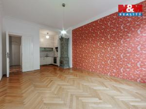 Prodej bytu 2+kk, Karlovy Vary, Svahová, 80 m2