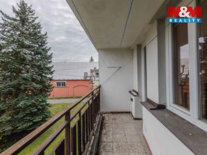 Prodej bytu 3+1, Oselce, 72 m2