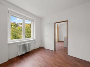 Prodej bytu 2+1, Adamov, Komenského, 55 m2