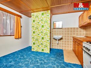 Prodej chaty, Lišov, 375 m2