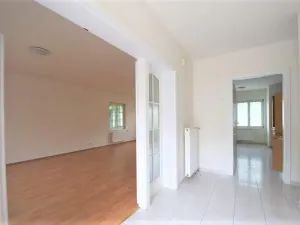 Pronájem rodinného domu, Praha, 230 m2