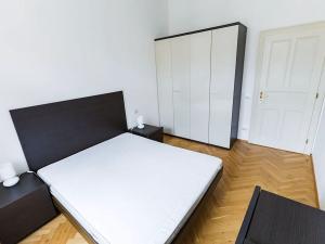 Prodej bytu 2+kk, Praha - Nové Město, Hálkova, 60 m2