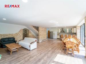 Prodej rodinného domu, Zájezd, 360 m2