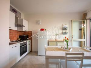 Prodej bytu 1+1, Badesi, Sardinie, Itálie, 41 m2