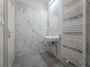 Pronájem bytu 2+kk, Praha - Staré Město, Kozí, 50 m2