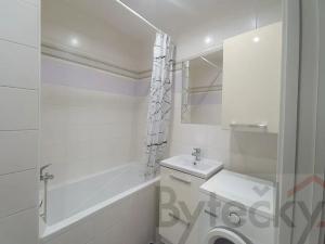 Pronájem bytu 2+kk, Praha - Háje, Ocelíkova, 42 m2
