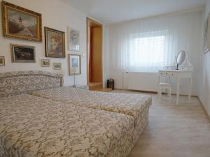 Prodej rodinného domu, Úsilné, 280 m2