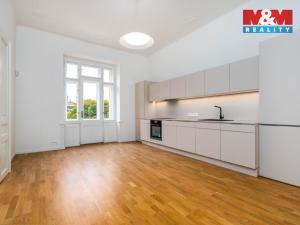 Prodej bytu 4+1, Praha - Smíchov, Zborovská, 141 m2