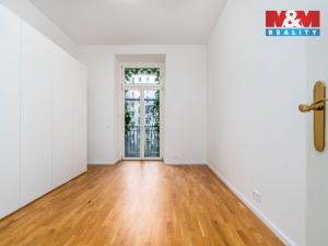 Prodej bytu 4+1, Praha - Smíchov, Zborovská, 141 m2