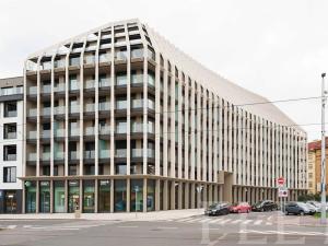 Pronájem bytu 1+kk, Praha - Bubeneč, Vítězné náměstí, 37 m2