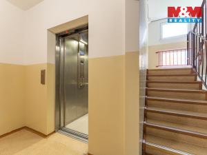 Prodej bytu 3+1, Praha - Troja, Svídnická, 68 m2