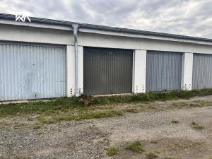 Prodej garáže, Hradec Králové, U Mostku, 19 m2