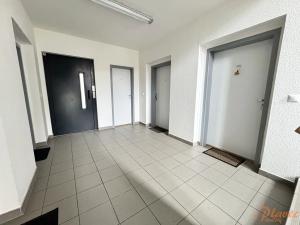 Pronájem bytu 1+kk, Kladno, Generála Selnera, 35 m2