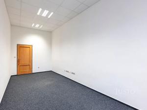 Pronájem kanceláře, Uherské Hradiště, Masarykovo náměstí, 19 m2