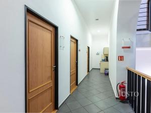 Pronájem kanceláře, Uherské Hradiště, Masarykovo náměstí, 19 m2