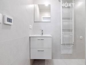 Prodej bytu 1+kk, Praha - Zbraslav, Elišky Přemyslovny, 43 m2