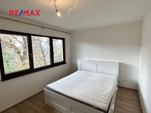 Pronájem rodinného domu, Králův Dvůr, Větrná, 80 m2