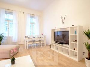 Pronájem bytu 3+1, Praha - Vinohrady, Mánesova, 111 m2