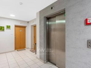 Pronájem bytu 2+kk, Praha - Žižkov, Pitterova, 77 m2