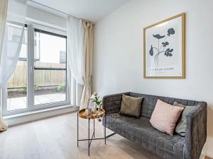 Prodej bytu 2+kk, Praha - Uhříněves, náměstí Bratří Jandusů, 33 m2