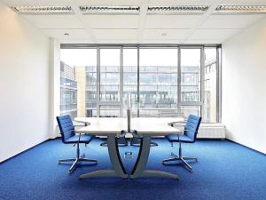 Pronájem kanceláře, Praha - Jinonice, Radlická, 500 m2