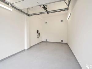 Pronájem garáže, Olomouc, U cukrovaru, 15 m2