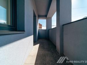 Pronájem kanceláře, Otrokovice, Dr. E. Beneše, 131 m2