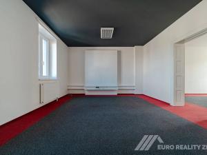 Pronájem kanceláře, Otrokovice, Dr. E. Beneše, 131 m2