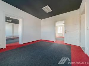 Pronájem kanceláře, Otrokovice, Dr. E. Beneše, 131 m2
