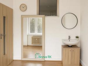 Pronájem obchodního prostoru, Beroun, Havlíčkova, 9 m2