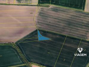 Prodej podílu pole, Liběšice, 671 m2