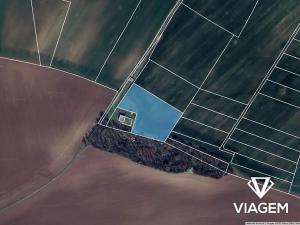 Prodej podílu pole, Veleň, 284 m2