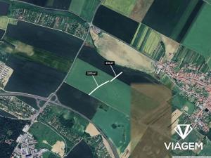 Prodej podílu pole, Kuchařovice, 560 m2