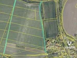 Prodej podílu pole, Louny, 196 m2