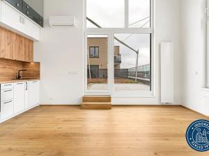 Pronájem bytu 2+kk, Praha - Vysočany, Fafkových, 54 m2