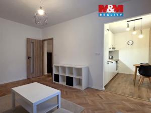 Pronájem bytu 1+1, Karlovy Vary, Palackého náměstí, 30 m2