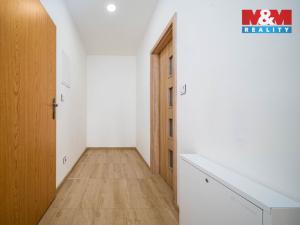 Prodej bytu 1+kk, Rožďalovice, Náměstí, 32 m2