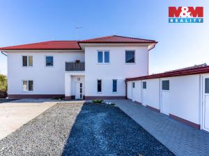 Prodej bytu 1+kk, Rožďalovice, Náměstí, 32 m2