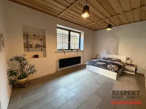 Prodej rodinného domu, Peruc, 235 m2