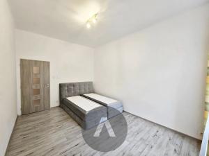 Pronájem bytu 2+1, Praha - Vršovice, Slovinská, 47 m2