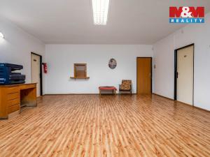 Prodej kanceláře, Oskořínek, Družstevní, 850 m2